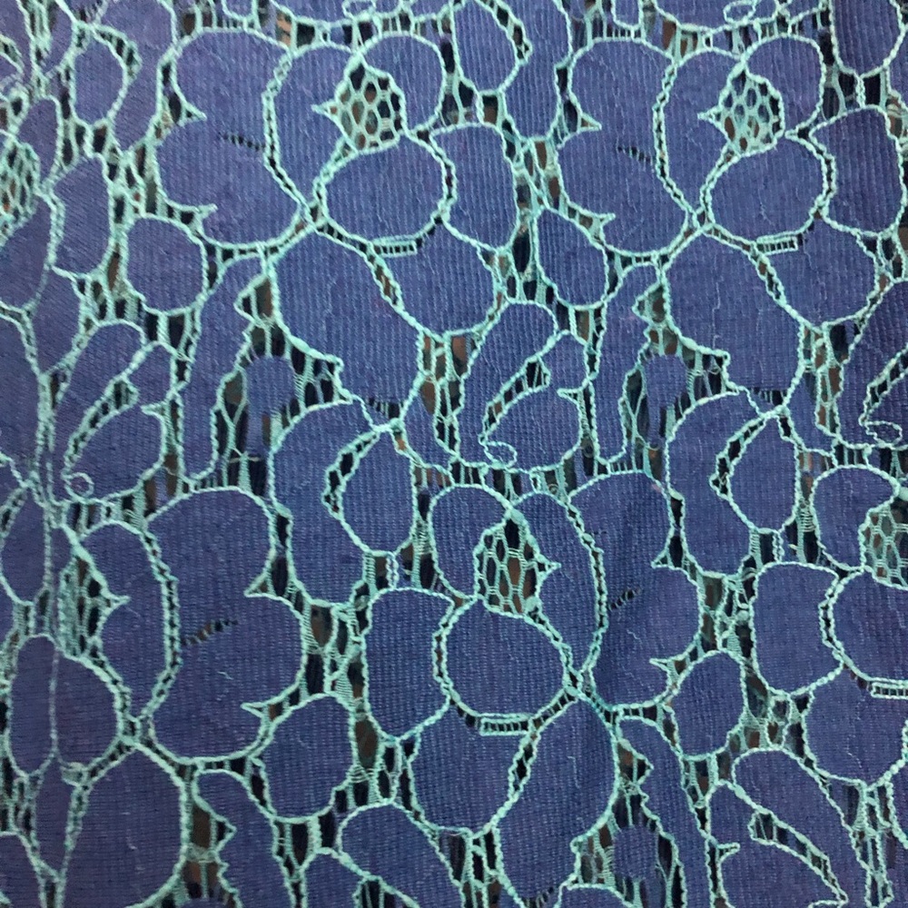 Halogen blue cotton lace sleeveless top. Size M - Picture 2 of 3